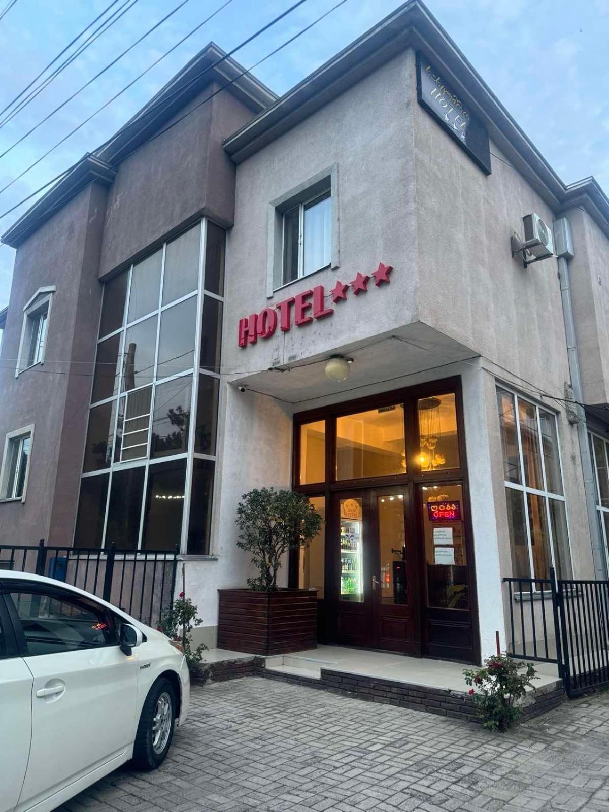 Hotel Skib Tiflis Exterior foto