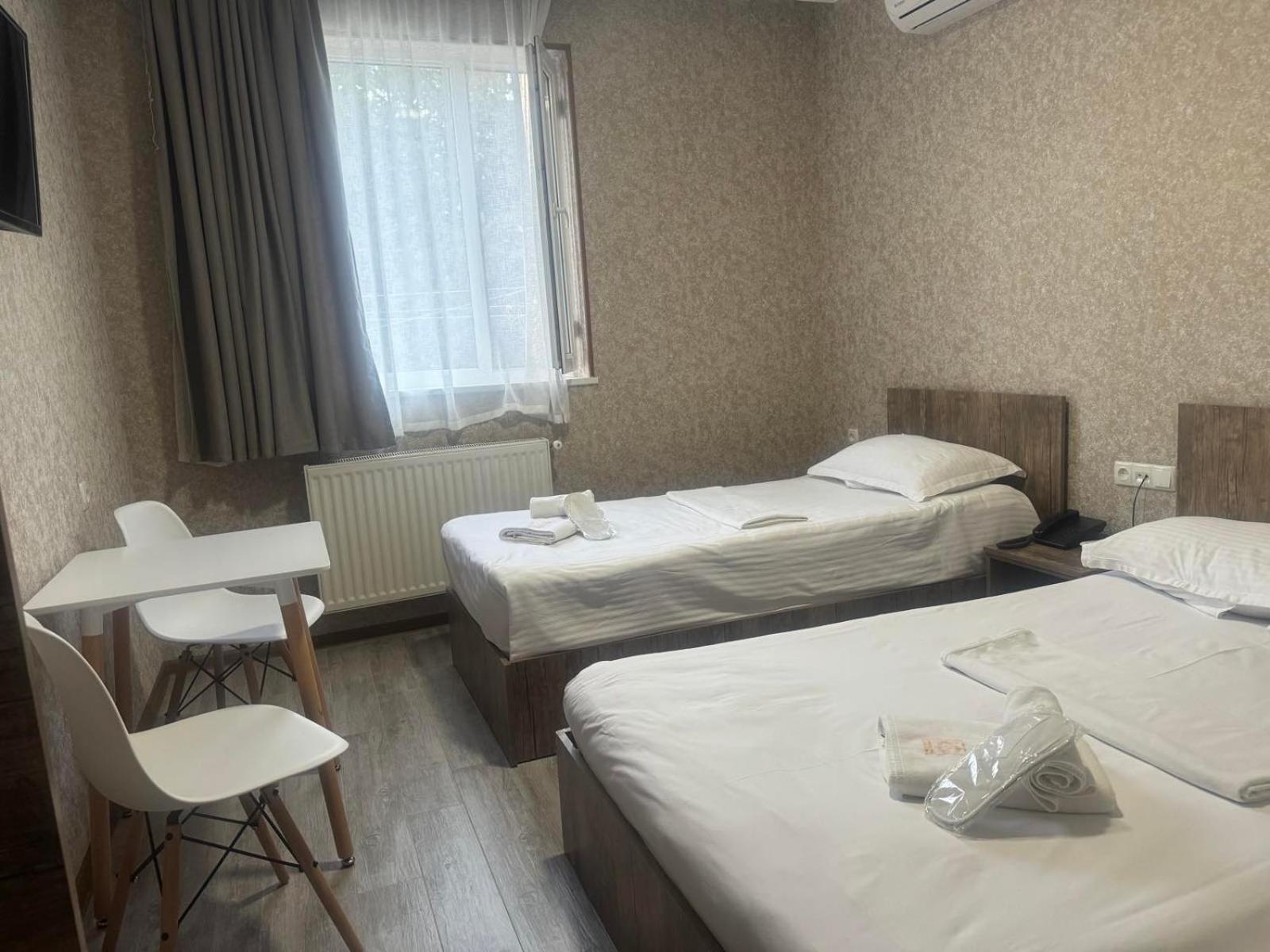 Hotel Skib Tiflis Exterior foto